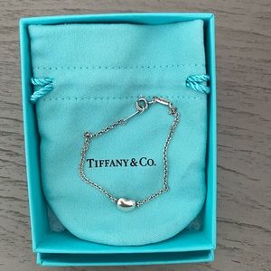 Used Tiffany& Co bracelet in the size small